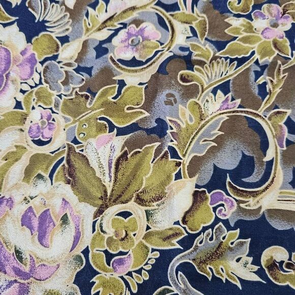 Georgiou scarves  - Picture 2 of 6